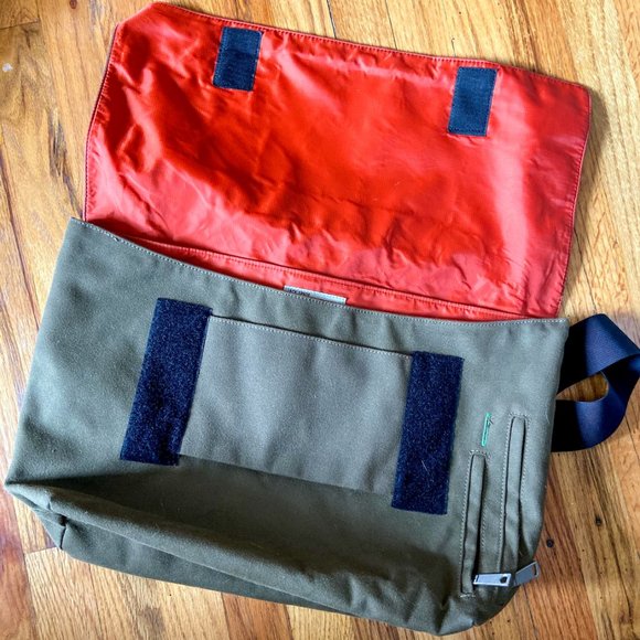EUC Jack Spade Greene Street Messenger Bag - Picture 3 of 7
